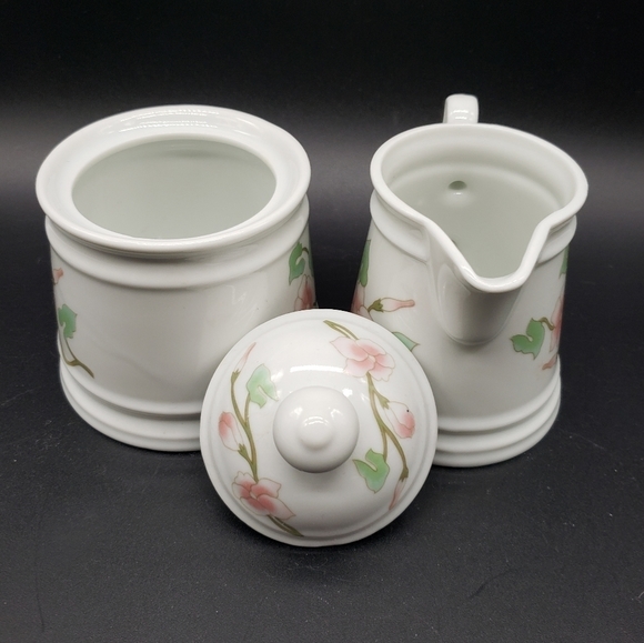 Korean Hand Painted Pink Green Floral Porcelain Cream & Lidded Sugar Set - Picture 5 of 9